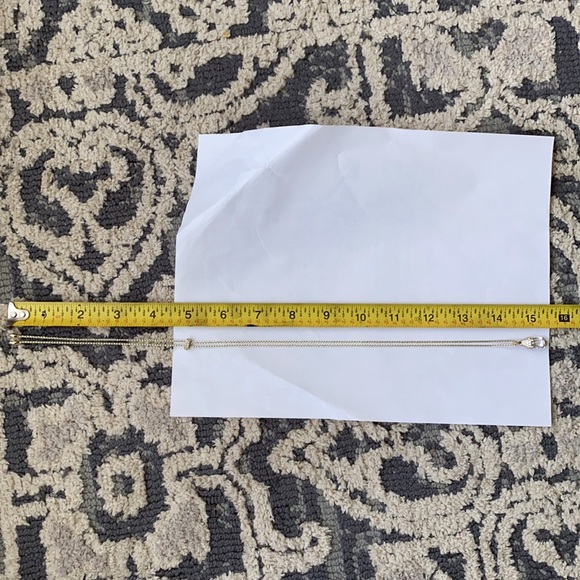 Kendra Scott Becky necklace in gold - Picture 9 of 10